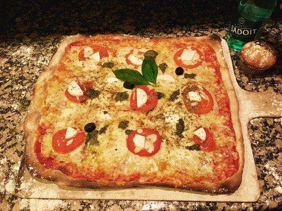 Station Pizza