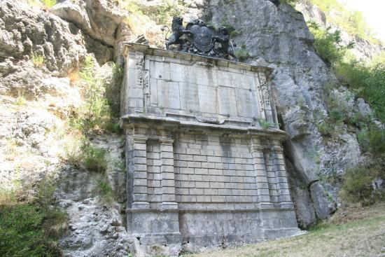 monument Charles-Emmanuel II