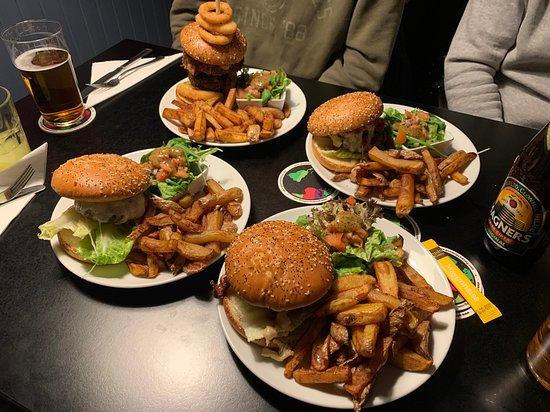 Scott's Restaurant & Bar