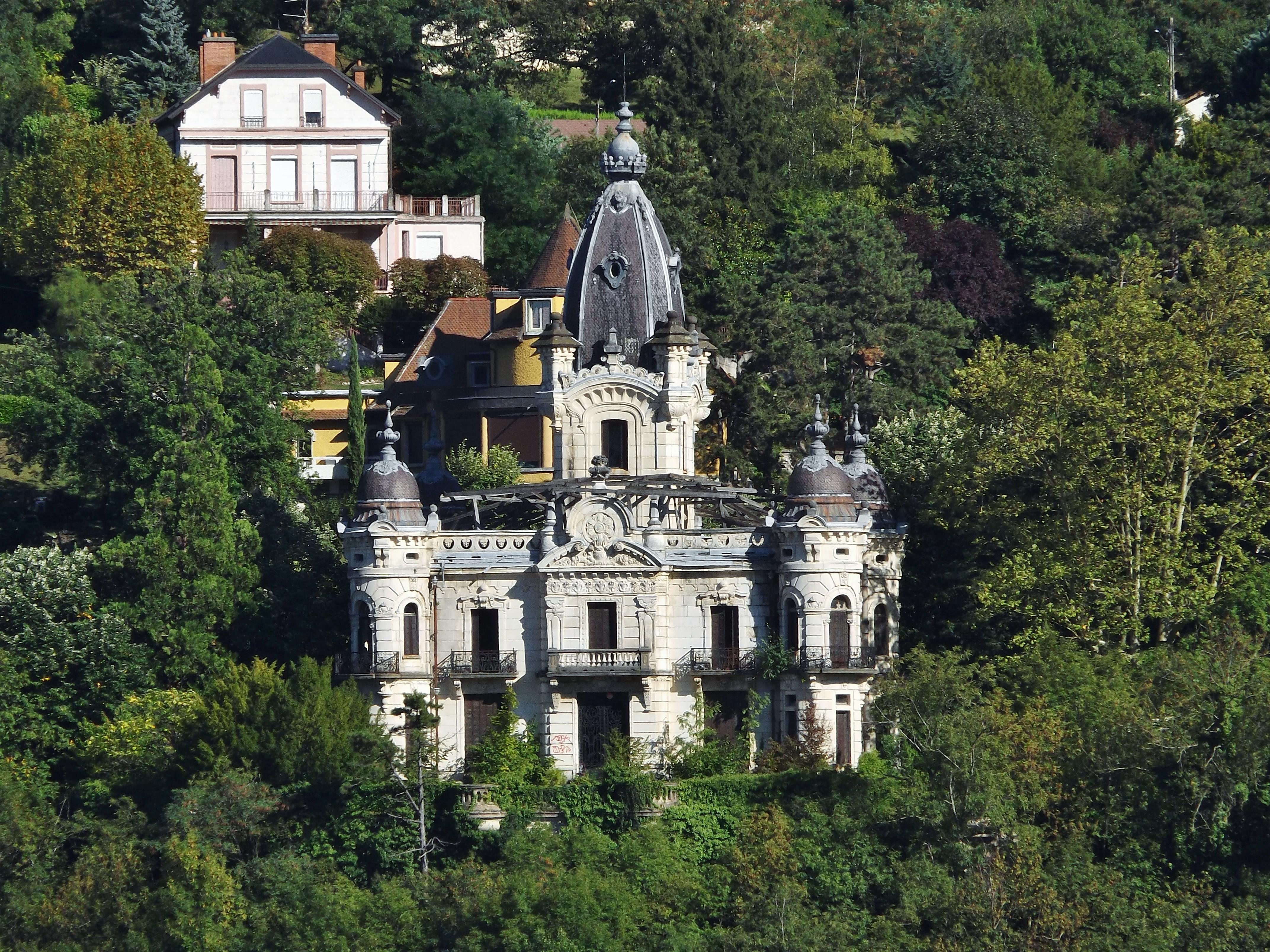 château de la Roche du Roi